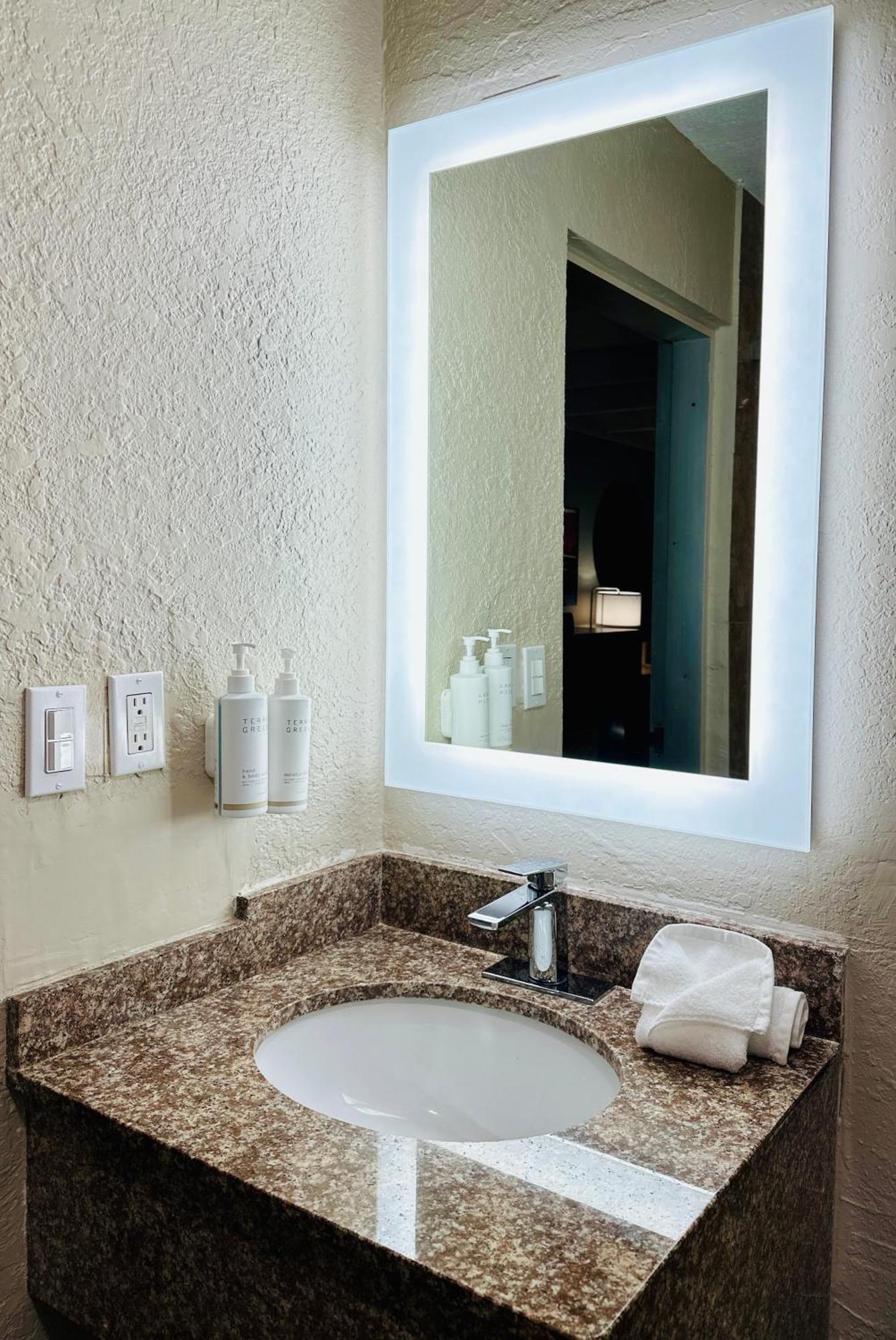 Days Inn By Wyndham Ocala North Ngoại thất bức ảnh