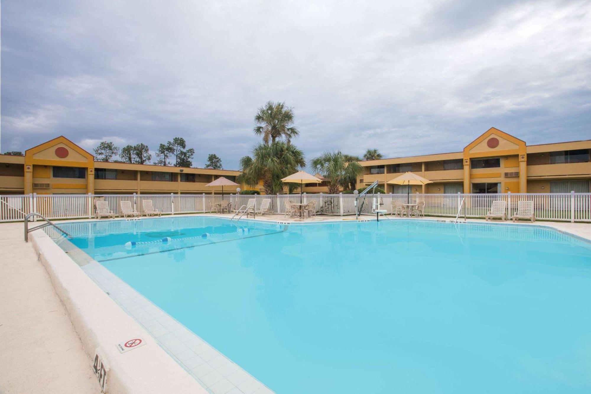 Days Inn By Wyndham Ocala North Ngoại thất bức ảnh