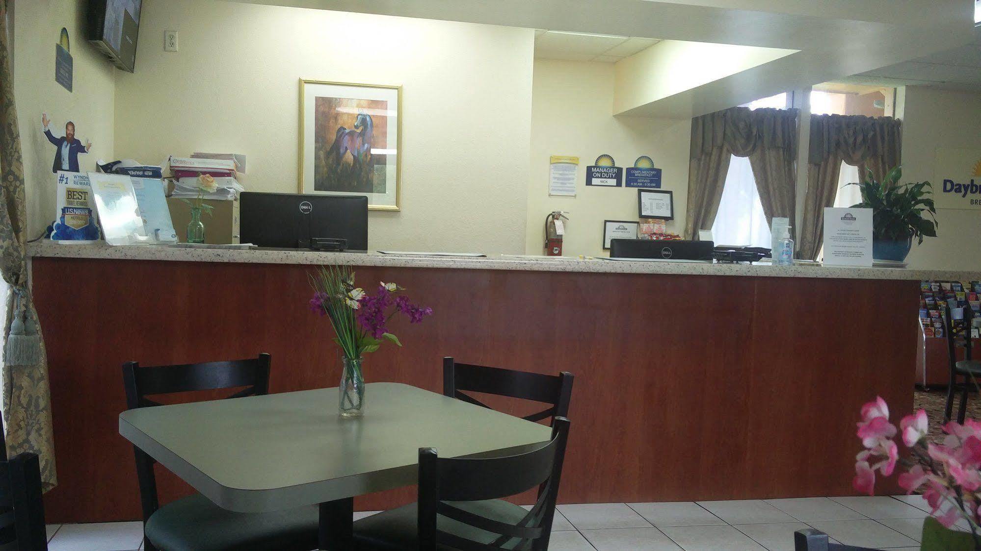 Days Inn By Wyndham Ocala North Ngoại thất bức ảnh